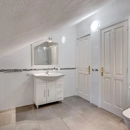 Royal Garden - 2 Bedroom Playa de las Americas (Tenerife)